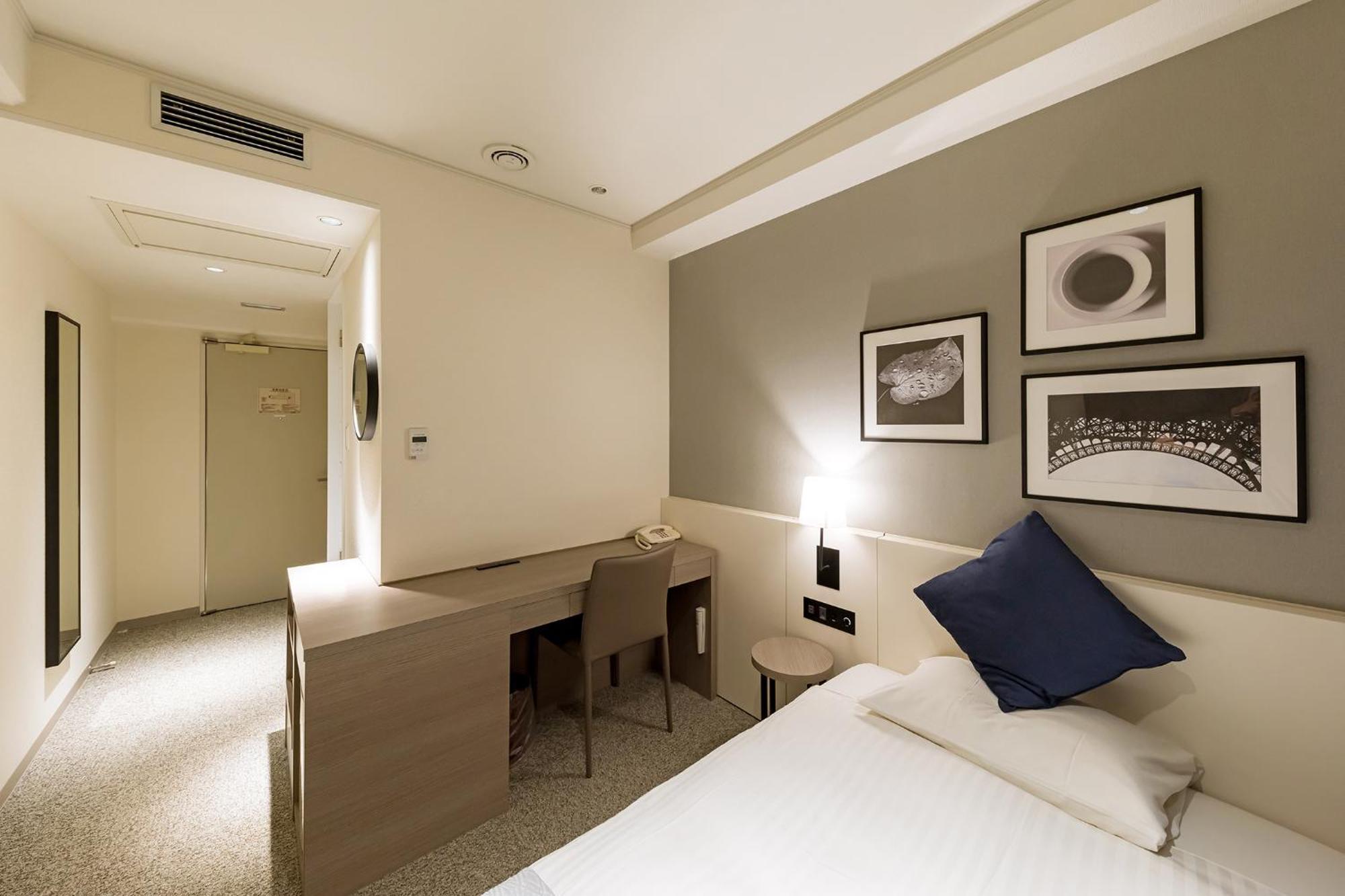Akasaka Yoko Hotel — Photos 1